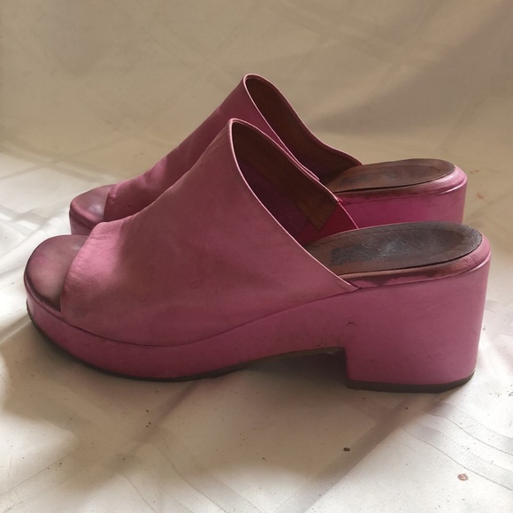 Pink 🩷 slides with a heel - Picture 6 of 7